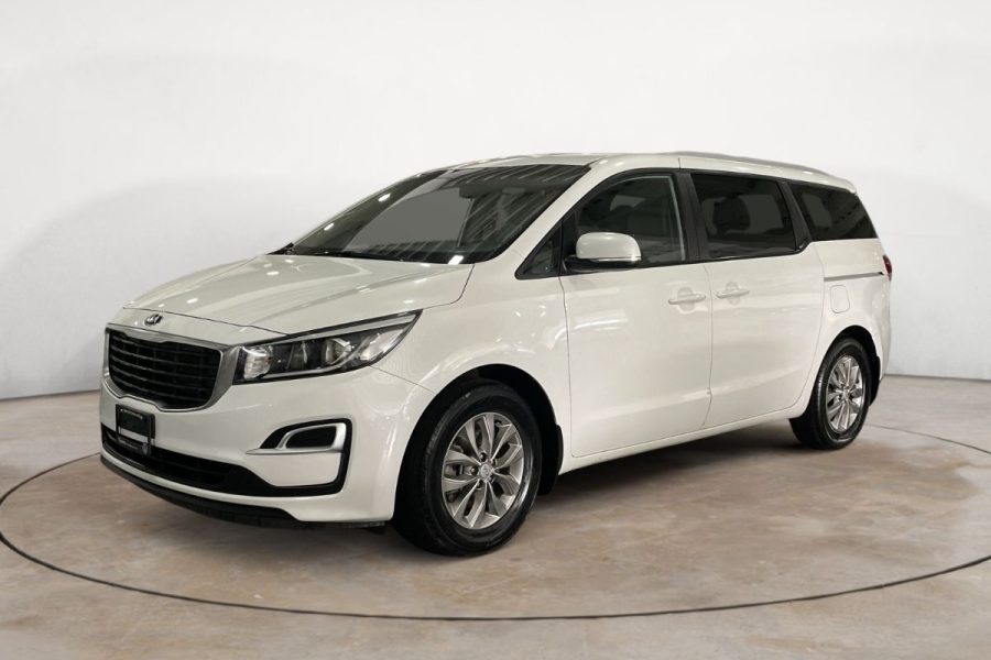 KIA SEDONA BLANCO 2020 8AL