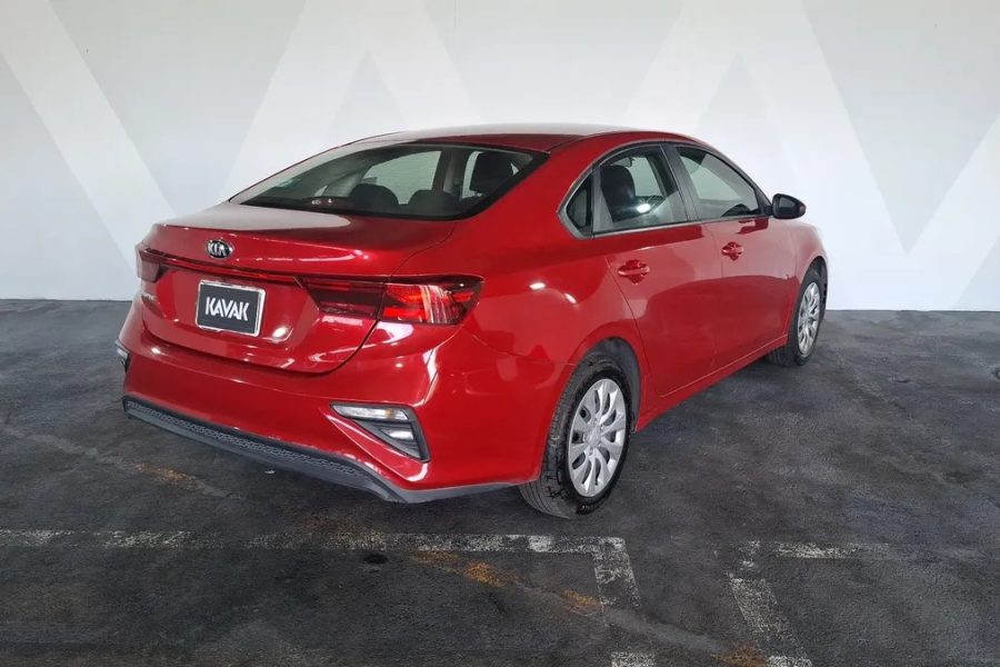 KIA FORTE ROJO 2021 UWD