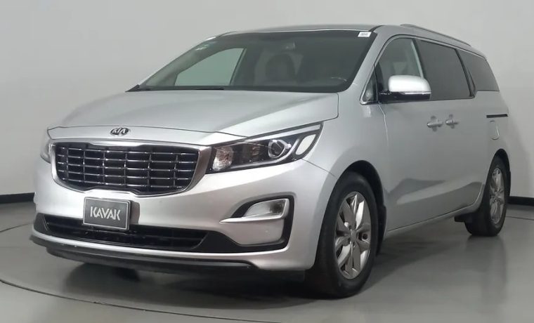 KIA SEDONA GRIS 2020 5AL