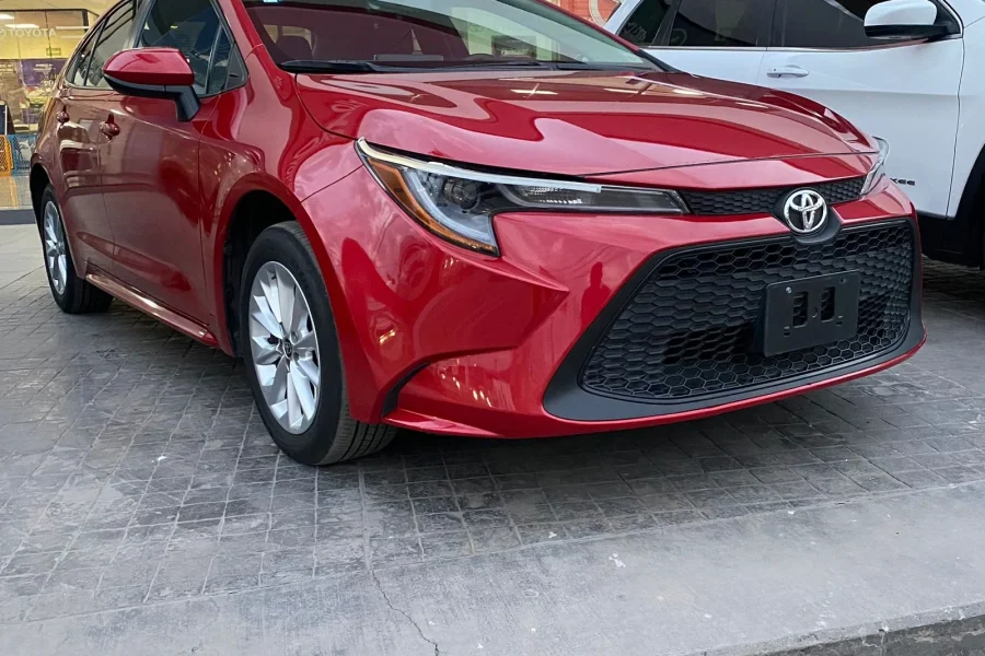 TOYOTA COROLLA ROJO 2021 XMR