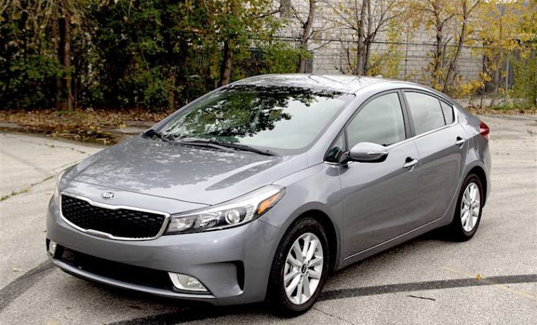 KIA FORTE GRIS 2021 SPK