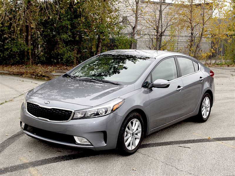 KIA FORTE GRIS 2021 SPK