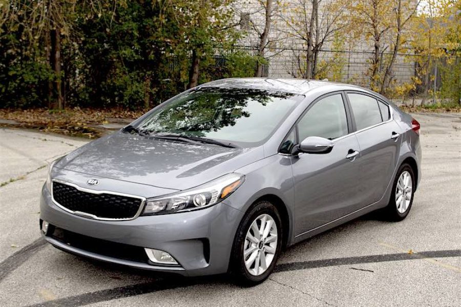 KIA FORTE PLATEADO 2017 IPA