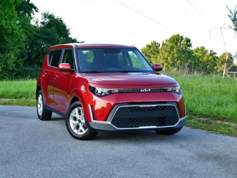 KIA SOUL ROJO 2024 7AL